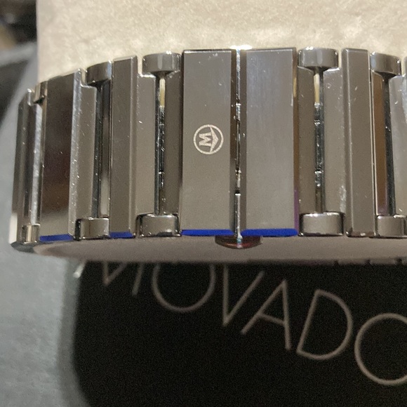 Mens silver sapphire watch - Picture 3 of 4